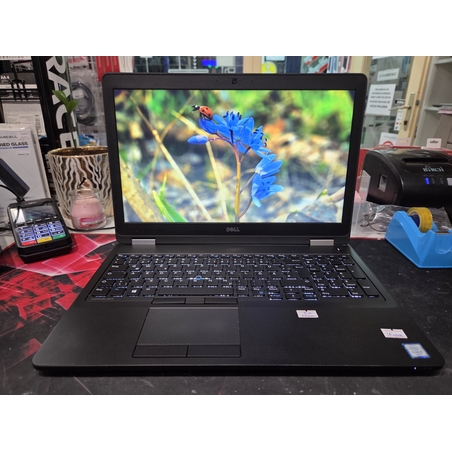 Dell Latitude 5570 15.6/i5 6200U 2.8GHz/8GB DDR4/256GB SSD
