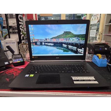 Acer V17 Nitro 17.3/i7 6700HQ 3.5GHz/16GB DDR4/SSD + HDD