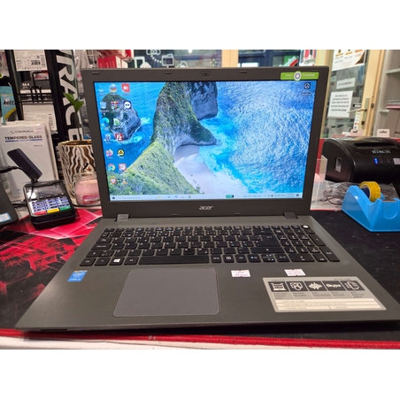 Acer Aspire E5 15.6/i5 5200U 2.7GHz/8GB DDR3l/256GB SSD