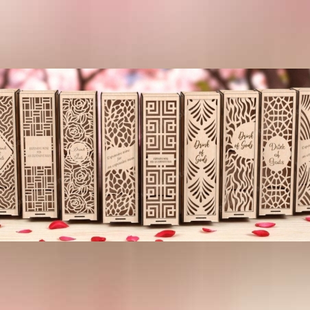 Персонална дървена кутия за бутилка вино