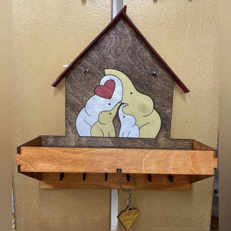 ДЪРВЕНА КЪЩА ЗА КЛЮЧОВЕ