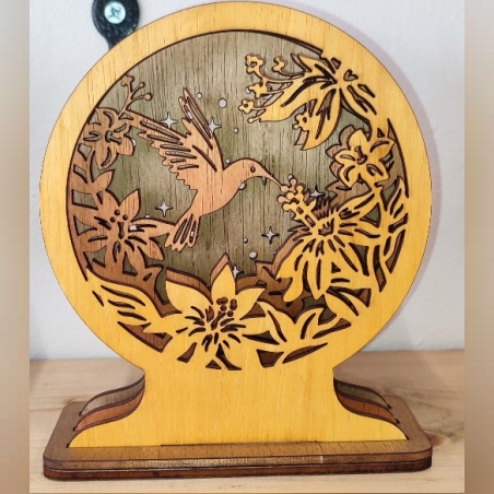 ДЪРВЕН СУВЕНИР-КОЛИБРИ