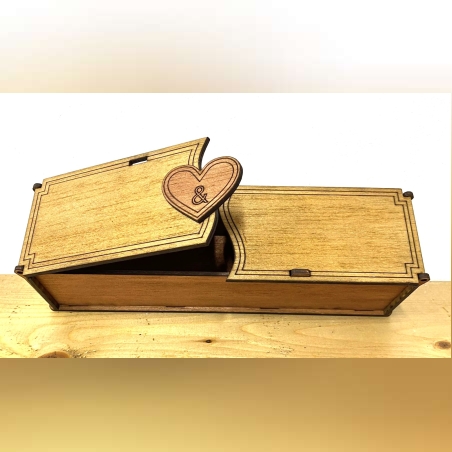 ПЕРСОНАЛНА ДЪРВЕНА ПОДАРЪЧНА КУТИЯ