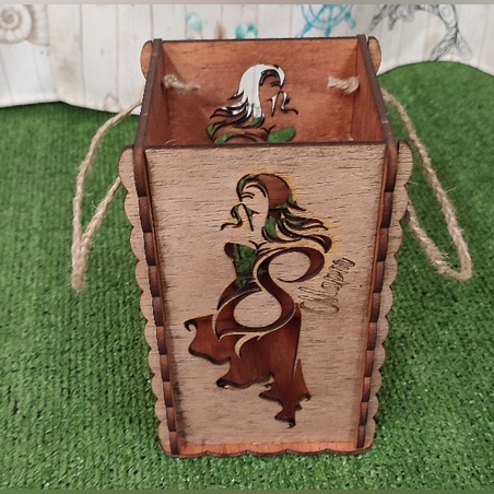 ДЪРВЕНА КОШНИЦА ЗА ВИНО - 8ми МАРТ- МОДЕЛ 2