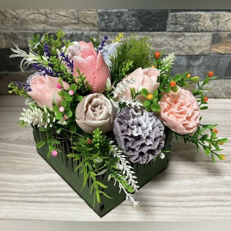 Сапунени цветя- кошница