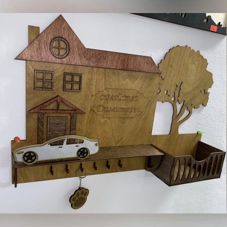 ДЪРВЕНА КЪЩА ЗА КЛЮЧОВЕ