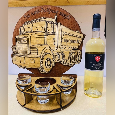 Тематичен мини бар за бутилка алкохол- Камион самосвал