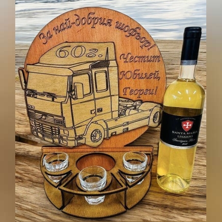 Тематичен мини бар за бутилка алкохол-ТИР Волво влекач
