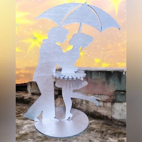 ТЕМАТИЧЕН ДЪРВЕН САЛФЕТНИК - МЪЖ И ЖЕНА ПОД ЧАДЪР