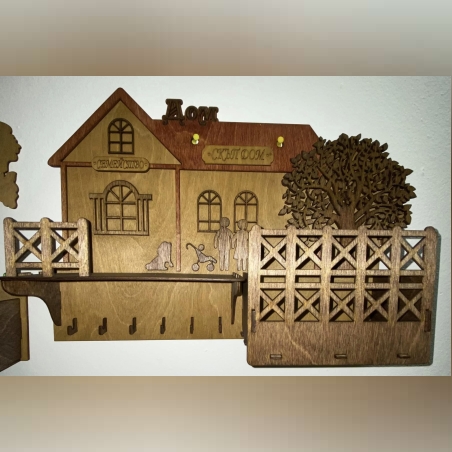 ДЪРВЕНА КЪЩА ЗА КЛЮЧОВЕ