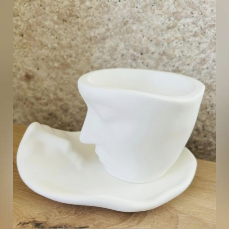 Керамични комплекти от чашка и чинийка