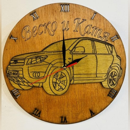 Тематичен дървен часовник - Тойота РАВ 4