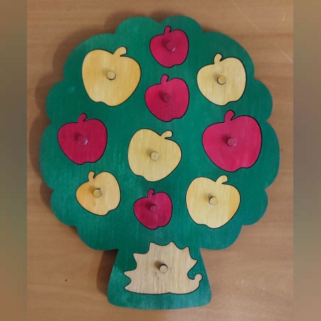 ДЪРВЕН ДЕТСКИ ПЪЗЕЛ-СЪБЕРИ ЯБЪЛКИТЕ