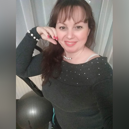 👑Стилно, мека и удобна блуза в различни цветове с камъни Сваровски