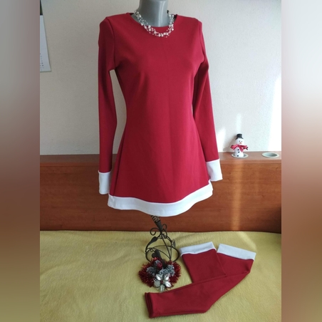 👑Стилна и удобна рокля в комплект с калци от рипс 🎅 