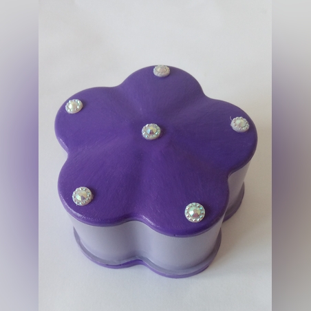 малка кутийка за бижута