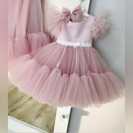 Детска къса рокля  в пудра с волан