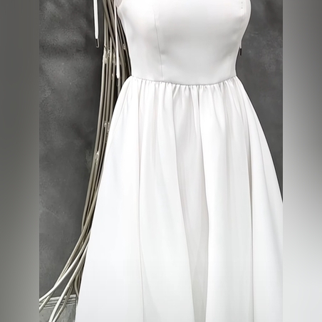 Дамска рокля  в бяло тип корсет