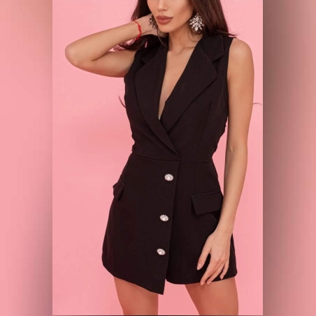 Дамска къса рокля в черно тип 