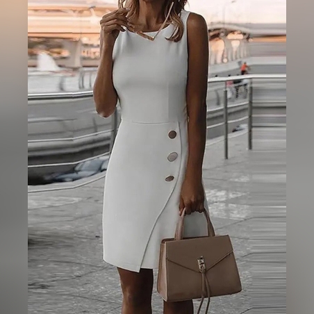 Дамска къса рокля в бяло