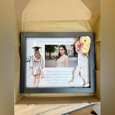 Рамка за снимка с 3D декорация – спомен за абитуриентка