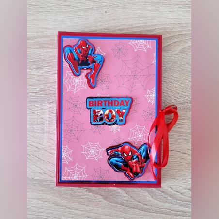 Мини албум за снимки и спомени със спайдърмен