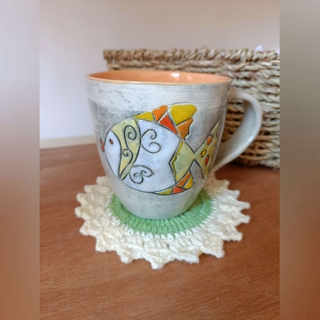 Керамична чаша с риба