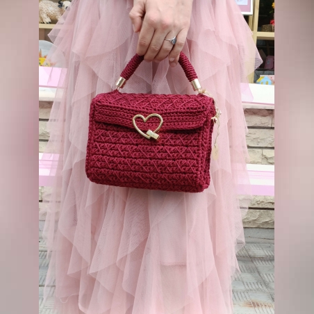 Ръчно изплетена чанта – червена