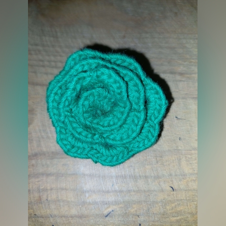 Плетена брошка-9