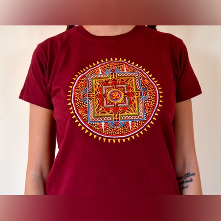 Будистка мандала с ОМ