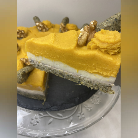 ТОРТА С ТИКВА И БЯЛ ШОКОЛАД