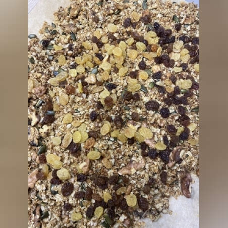 ДОМАШНА ГРАНОЛА СЪС СЕМЕНА И ОРЕХИ 