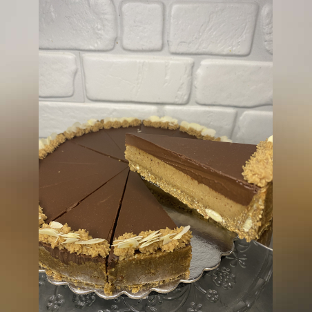 ТОРТА С ШОКОЛАД И ТОФИ КРЕМ