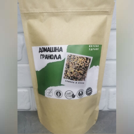 ДОМАШНА ГРАНОЛА СЪС СЕМЕНА И ОРЕХИ