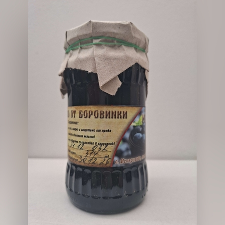 Домашно сладко от черни боровинки