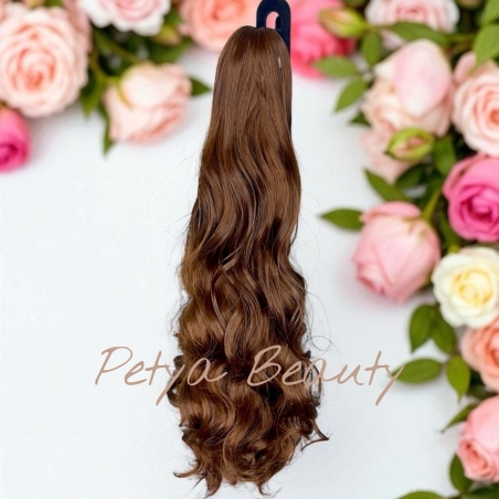 Опашка с шнола в цвят медно кафяво - на къдрици