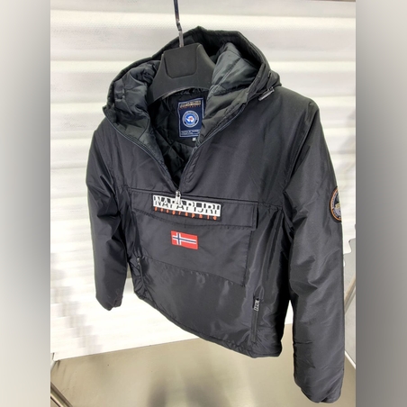 Ветровка NAP