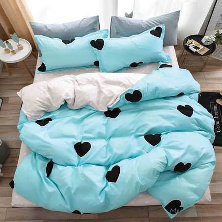 Двулицев спален комплект от 4 части с ластик (за приста) - Сини сърца