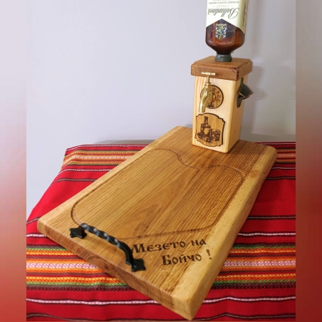 Дъска за мезета с чешма и диспенсър за алкохол