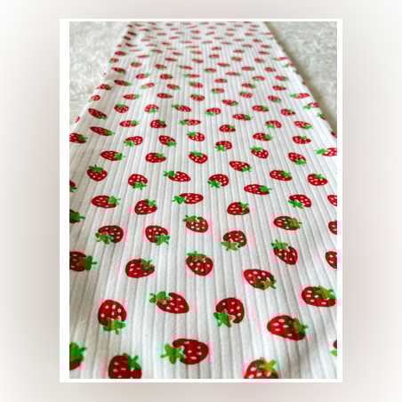 Памучна пелена ягодки