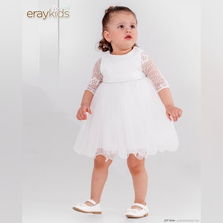 Официална рокля в бяло от тюл и дантела