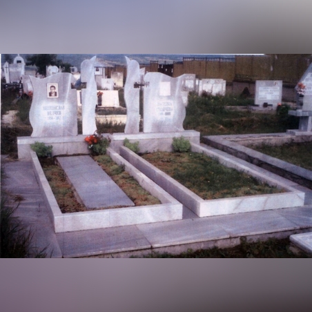 Паметник мрамор  85А