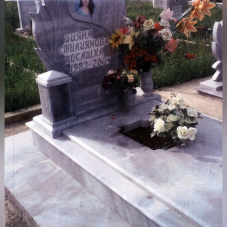 Паметник мрамор  87А