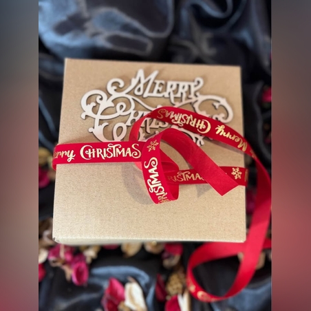 Коледен комплект от 10 ръчно изработени сапуна.