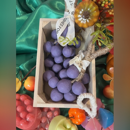 Сапун Грозде ръчно изработен с аромат на касис Сапун