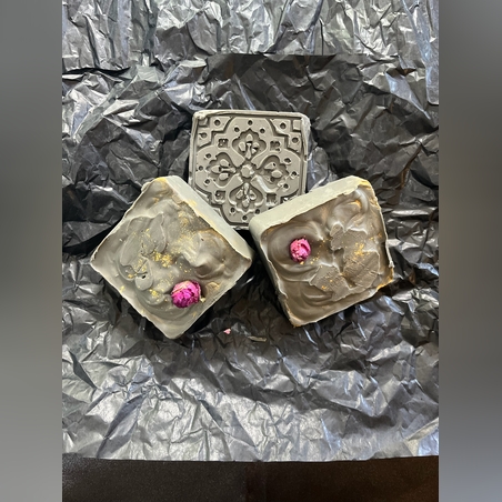 натурален сапун „Пепел от рози“