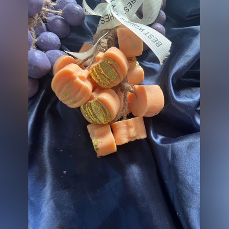 Ръчно изработени сапуни Грозде