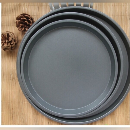 Комплект от 3 тави за пица, здрави и с незалепващо покритие