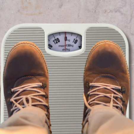 Механичен кантар за тегло 130 кг с PVC повърхност, сив