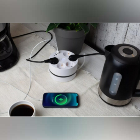 Кабелна макара Technaxx, с множество гнезда, удължителен кабел 140 cm, USB 5x 230V